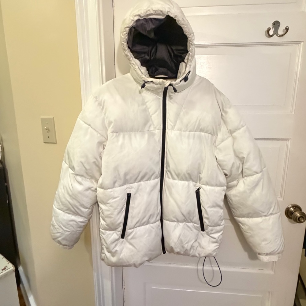 H&M Ivory Puffer Jacket with black Details